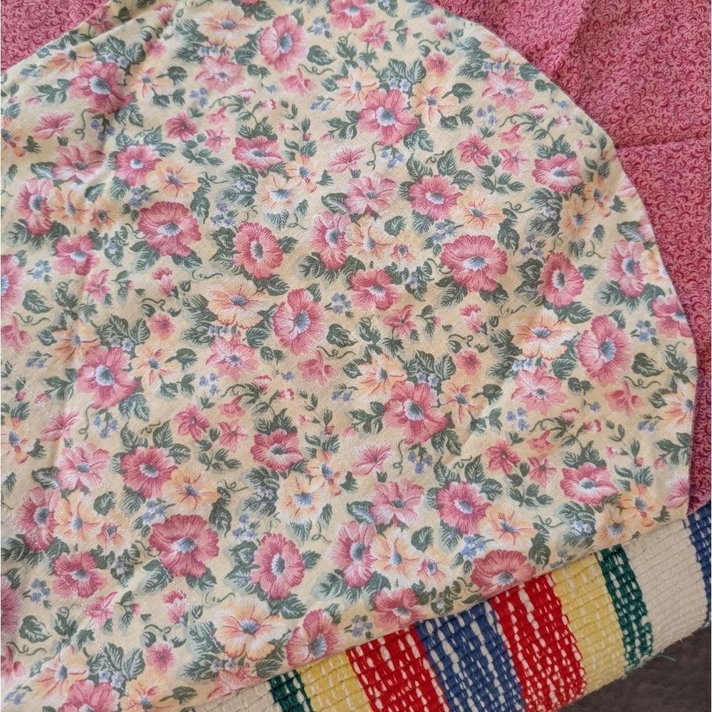 Vintage homespun floral print curtain